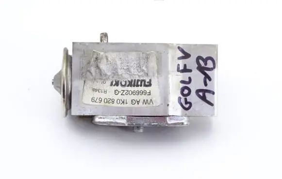 Volkswagen Golf V Air conditioning (A/C) expansion valve 1K0820679
