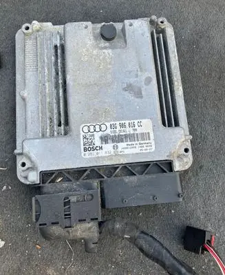 Audi A3 S3 8P Engine control unit/module 03G906016CC 0281011832