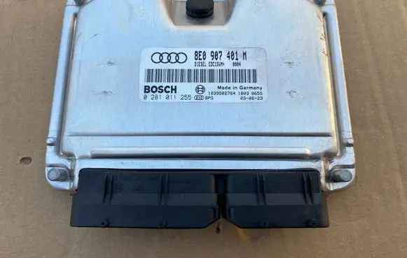 Audi A6 S6 C5 4B Engine control unit/module 8E0907401M