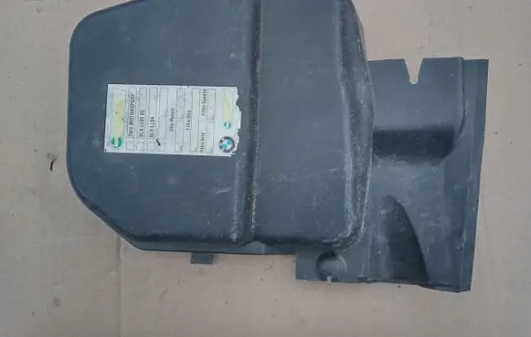 BMW 1 E81 E87 Fuse box cover 6925017