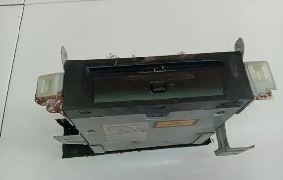 Subaru B9 Tribeca Navigation unit CD/DVD player FVZ001EF2