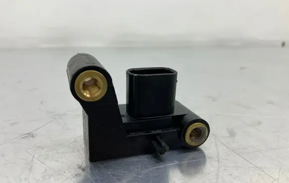 BMW 5 E60 E61 Airbag deployment crash/impact sensor 6977398 001492 230409