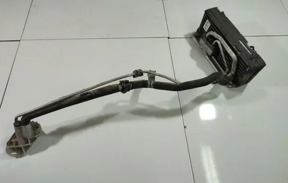 A/C cooling radiator (condenser)
