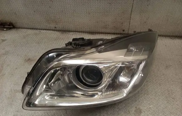 Opel Insignia A Headlight/headlamp 1ZT00963131