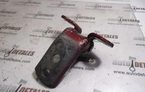 Toyota Corolla Verso E121 Front door upper hinge