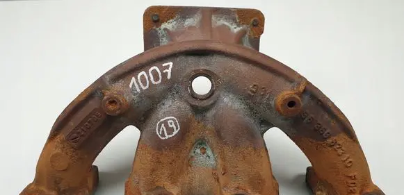 Peugeot 1007 Exhaust manifold 9636862310