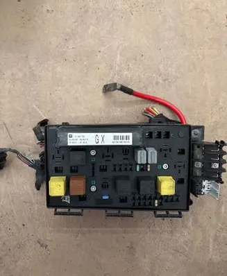 Opel Astra H Fuse box set 13206750 SW0816