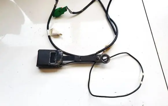 Peugeot 607 Front seatbelt buckle