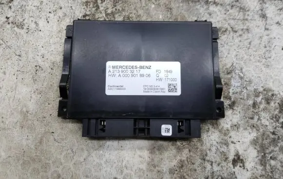 Mercedes-Benz C W205 Other control units/modules A0009018906