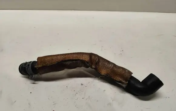 Audi A6 Allroad C5 Breather hose/pipe 059103221D