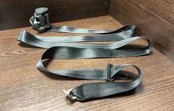 Seat Altea Rear seatbelt 5P0857805D 5P0857805
