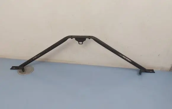 BMW 5 E60 E61 Radiator support slam panel bracket 51647033745