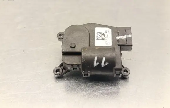 Tesla Model Y Air flap motor/actuator 150062300A