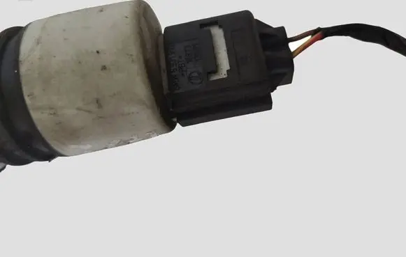 BMW 1 F20 F21 Windscreen/windshield washer pump 6712729830901 6931910