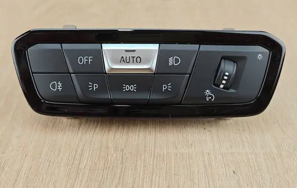 BMW 8 G16 Light switch 5A16B10