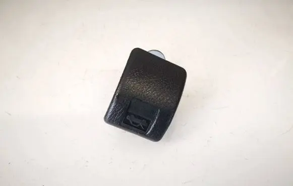 Engine bonnet (hood) release handle