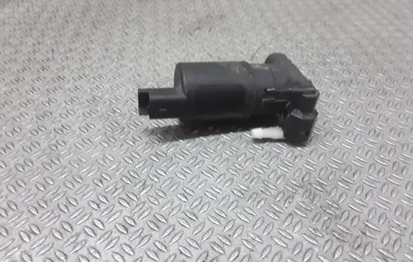 Renault Megane II Headlight washer pump 