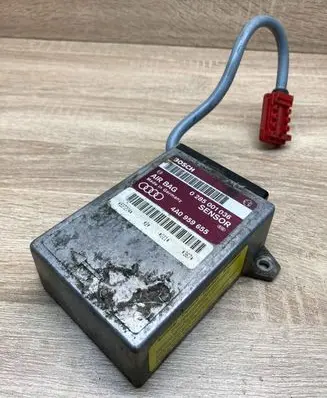 Audi A6 S6 C4 4A Airbag control unit/module 4A0959655 0285001036 WithPlug