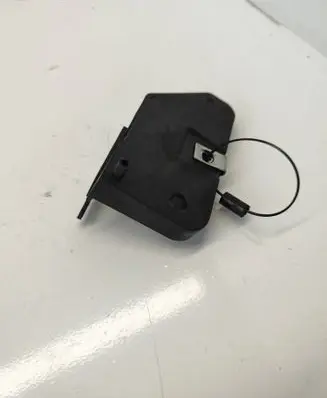 Radiator mount bracket