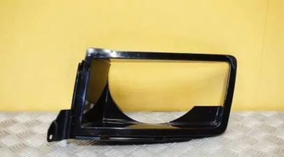 Land Rover Defender Headlight part L8B2-13C025