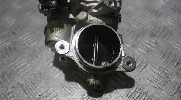 Volkswagen Caddy Throttle body valve