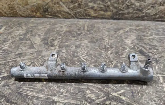 Volkswagen Caddy Fuel main line pipe 03L130089B