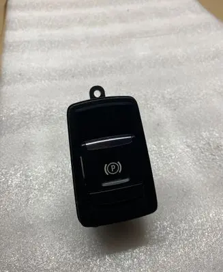 BMW 2 F46 Hand parking brake switch 682252401 28170009566008 3214660109