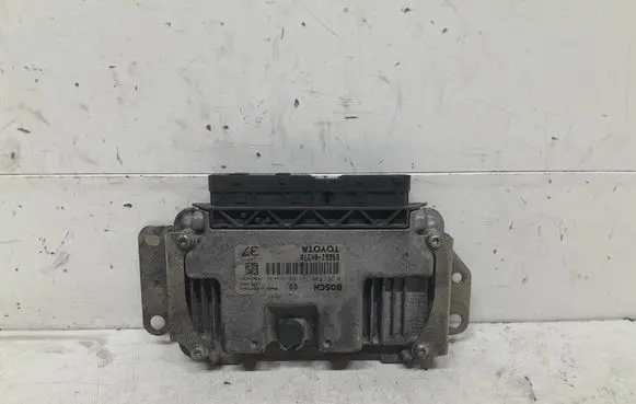 Toyota Aygo AB10 Engine control unit/module 896610H370