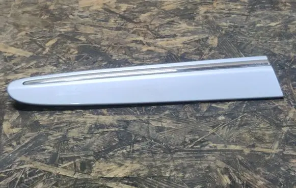 Mercedes-Benz CLK A209 C209 Rear fender molding trim A2096902662