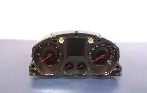 Volkswagen PASSAT B6 Speedometer (instrument cluster) A2C53194181