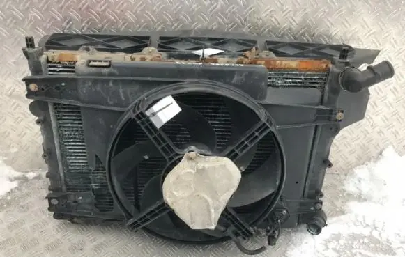 Alfa Romeo 156 Coolant radiator
