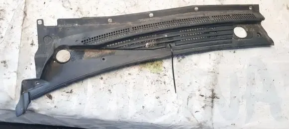 Nissan Almera Wiper trim 668632m110 l552-5311-700