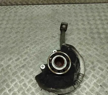 Mercedes-Benz C W205 Front wheel hub A2053322200
