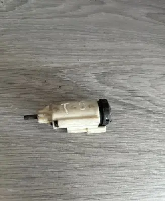 Volkswagen Transporter - Caravelle T5 Brake pedal sensor switch 8E0927189B