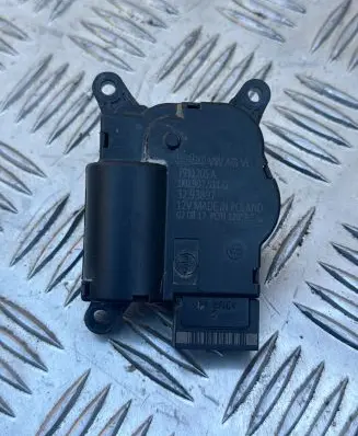 Volkswagen Caddy Air flap motor/actuator 1K0907511Q