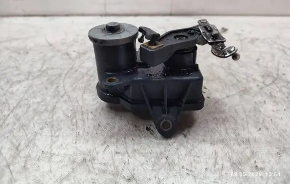 Mercedes-Benz E A207 Intake manifold valve actuator/motor 