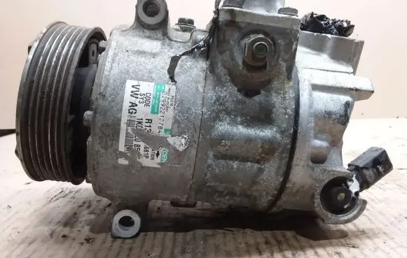 Volkswagen PASSAT B6 Air conditioning (A/C) compressor (pump)
