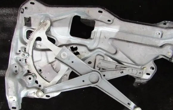 Renault Laguna I Sliding door window regulator with motor 7701672409
