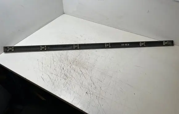 BMW 5 E39 Front door trim (molding) 7004024