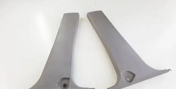 Mitsubishi Grandis (B) pillar trim (bottom)