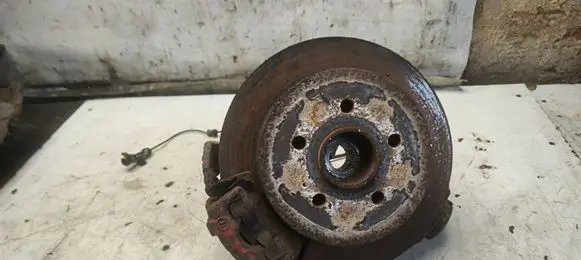 Mercedes-Benz ML W163 Rear wheel hub 