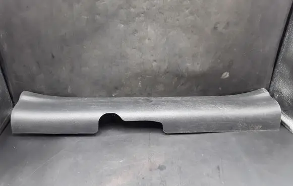 KIA Sorento Rear sill trim cover 858732P000 A046485