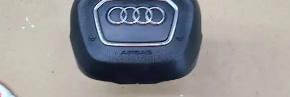 Audi Q3 F3 Steering wheel airbag 83A880201E T83A201 639975400