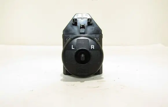 Hyundai Tucson JM Wing mirror switch