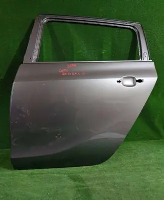 Opel Zafira C Rear door