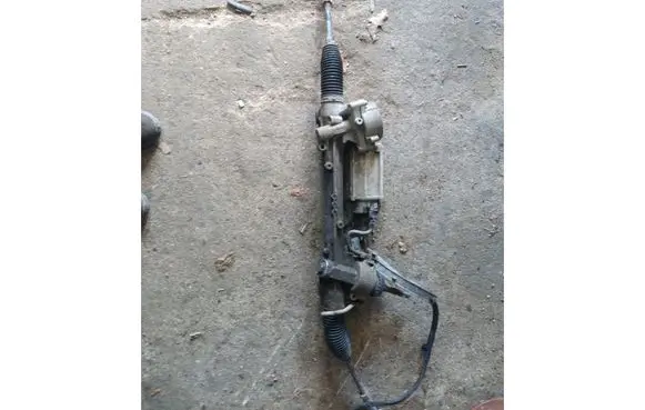 Opel Astra J Steering rack