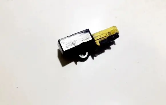 Honda CR-V Airbag deployment crash/impact sensor 77930swae113m4 5wk43787