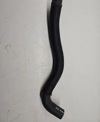 Ford Mustang VI Engine coolant pipe/hose BC757L
