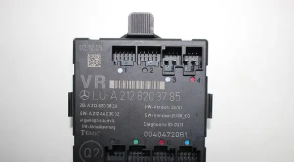 Mercedes-Benz C W204 Door control unit/module A2128203785