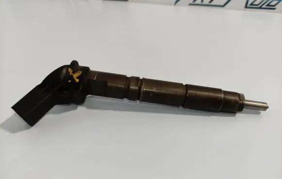 Mercedes-Benz CLS C219 Fuel injector A642070 0445115